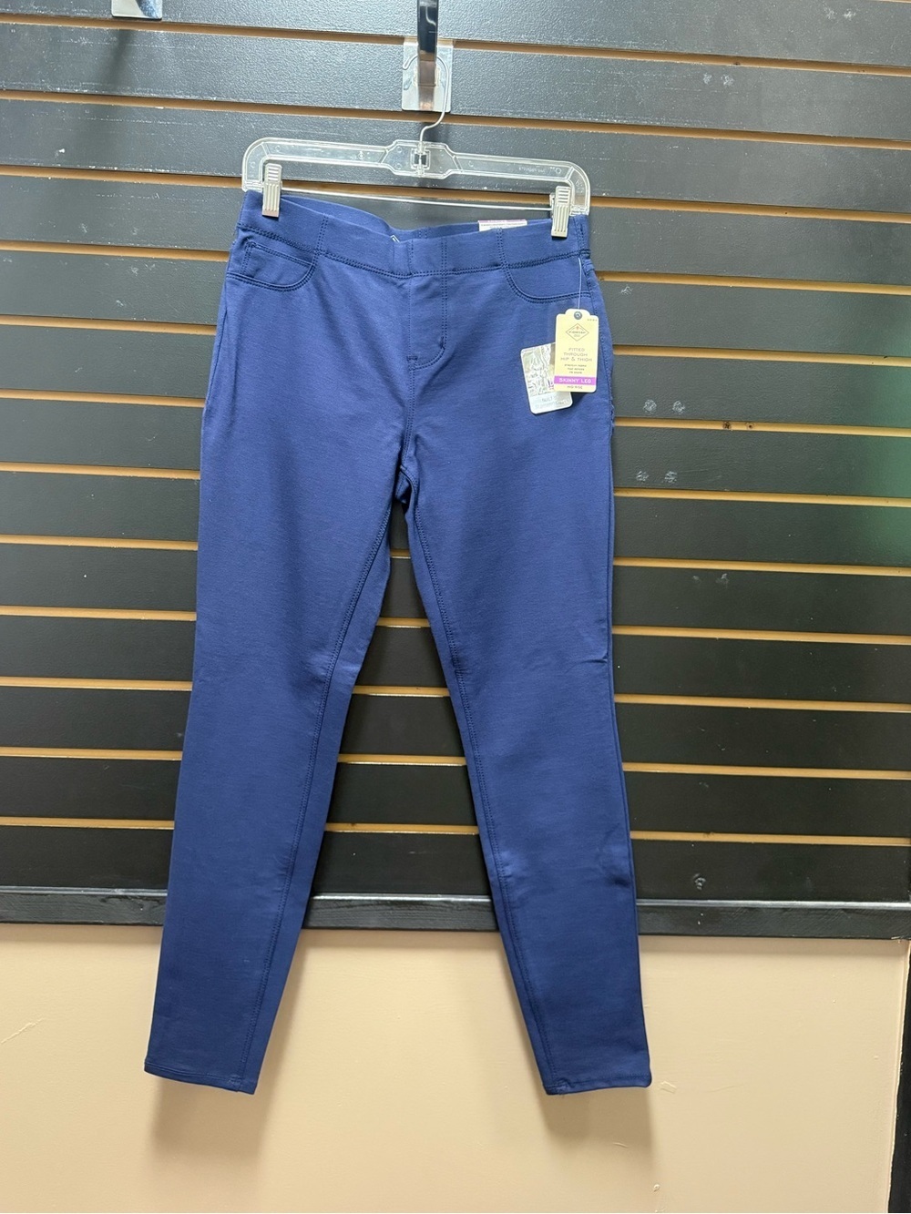 St John’s Bay Skinny Leg Pants Small Blue Mid Rise Stretch Slimming NWT